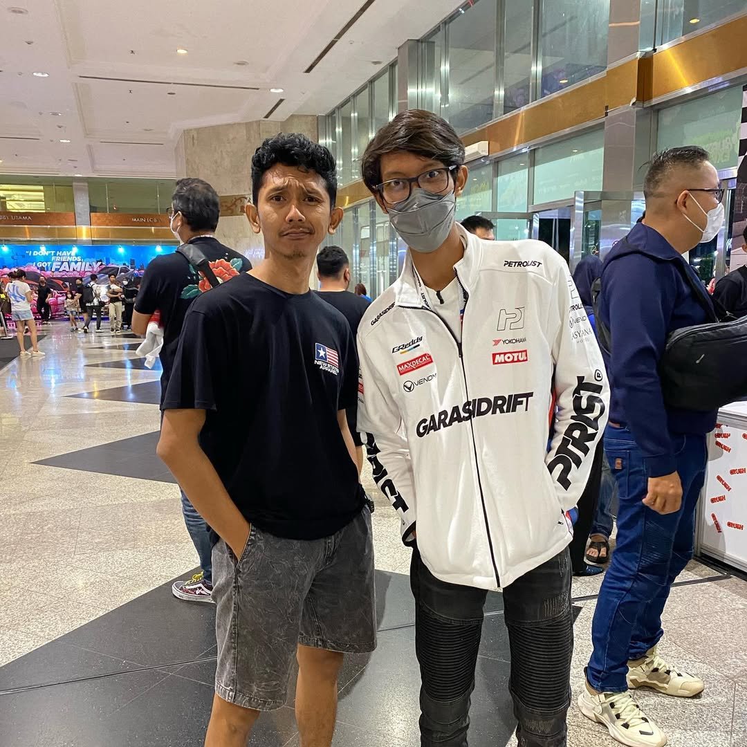 Disuruh @kuliahbsiaja 😂😅 @garasi.drift